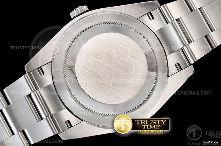 1025 ComfortFit R2DJ0257A – DJ2 41mm 658